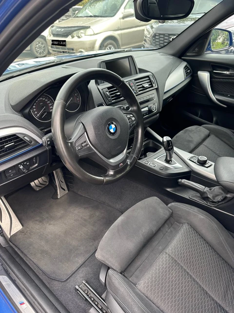 BMW 1 серии, 2012г, задний привод, автомат