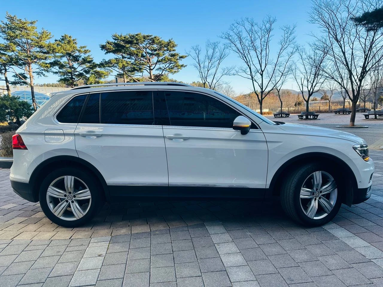 Volkswagen Tiguan, 2020г, полный привод, робот