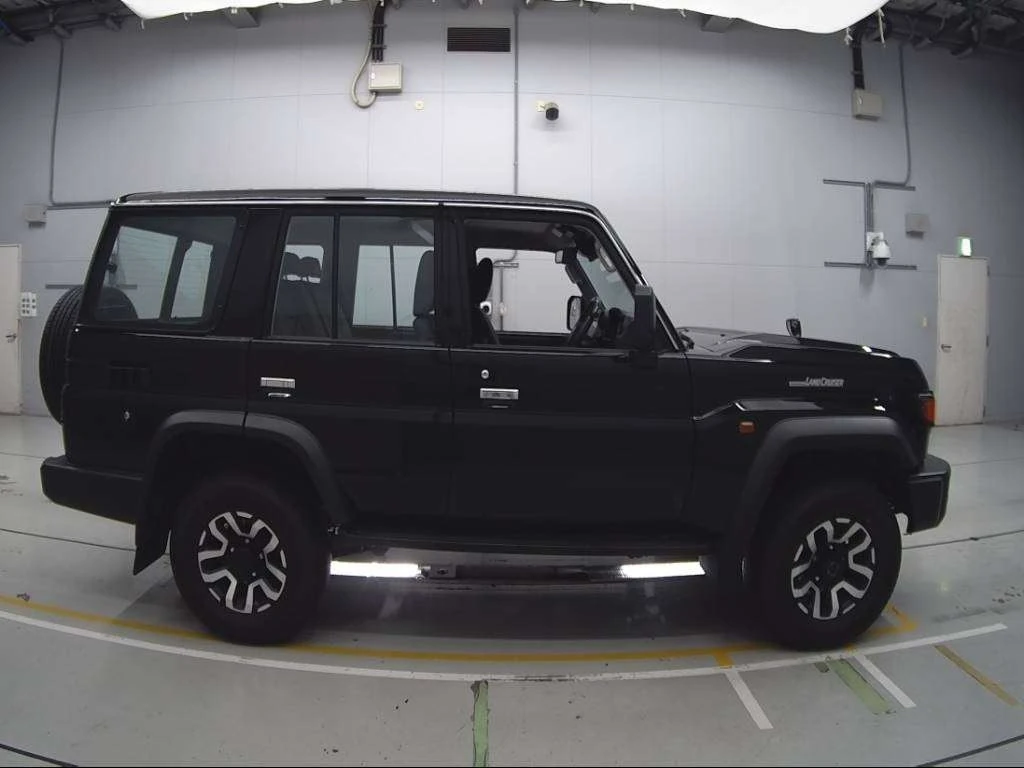 Toyota Land Cruiser, 2024г, полный привод, автомат