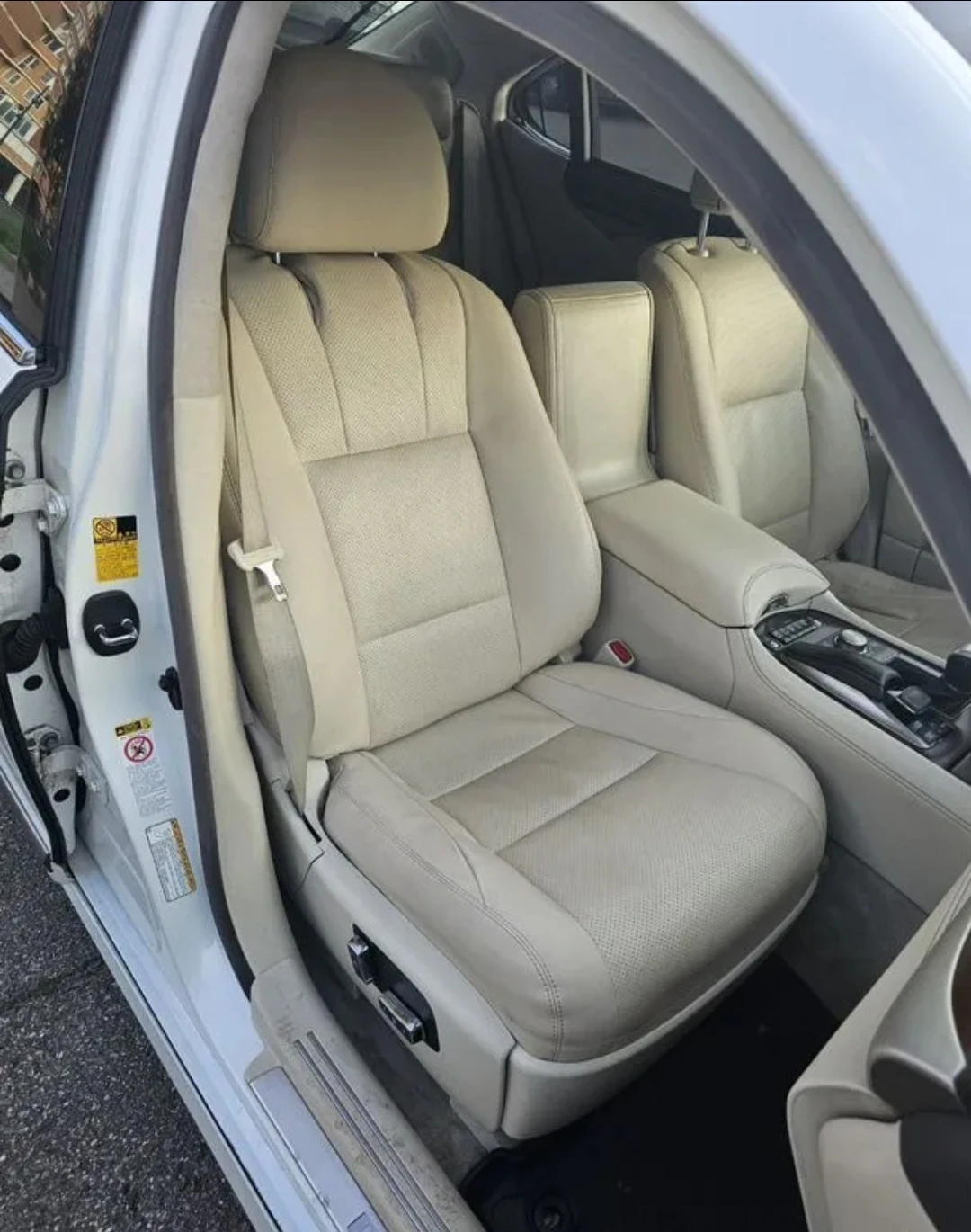 Lexus LS, 2014г, полный привод, автомат