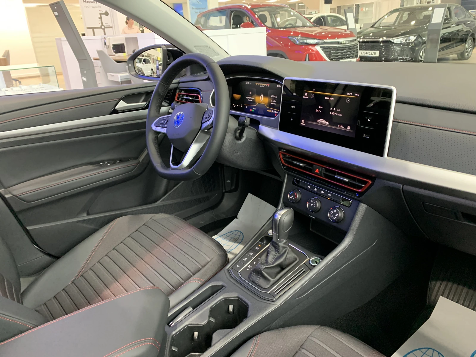 Volkswagen Lavida, 2023г, передний привод, робот