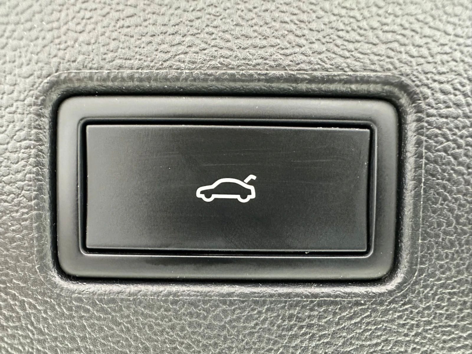 Volkswagen Tayron, 2022г, передний привод, робот