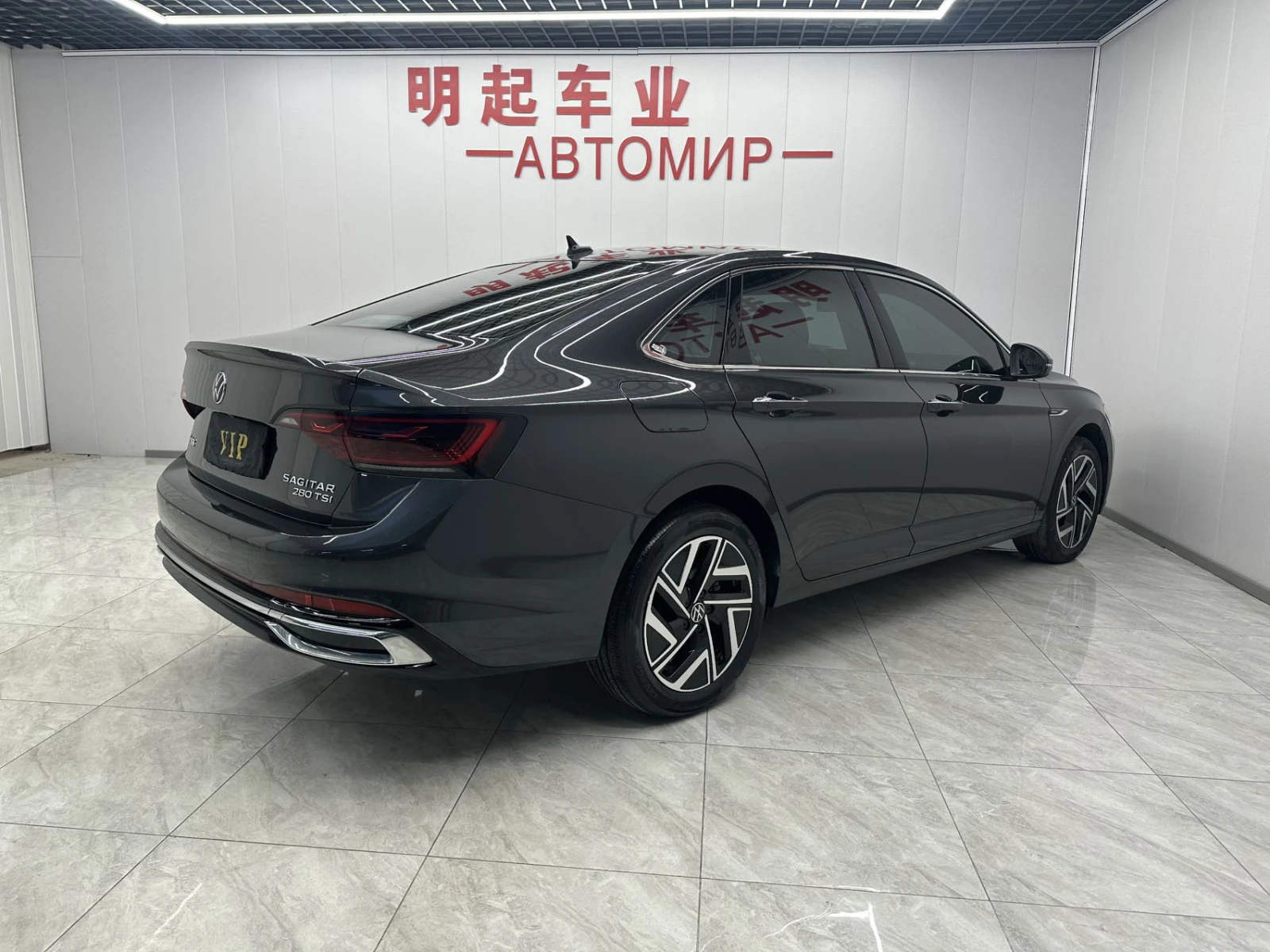 Volkswagen Sagitar, 2022г, передний привод, робот