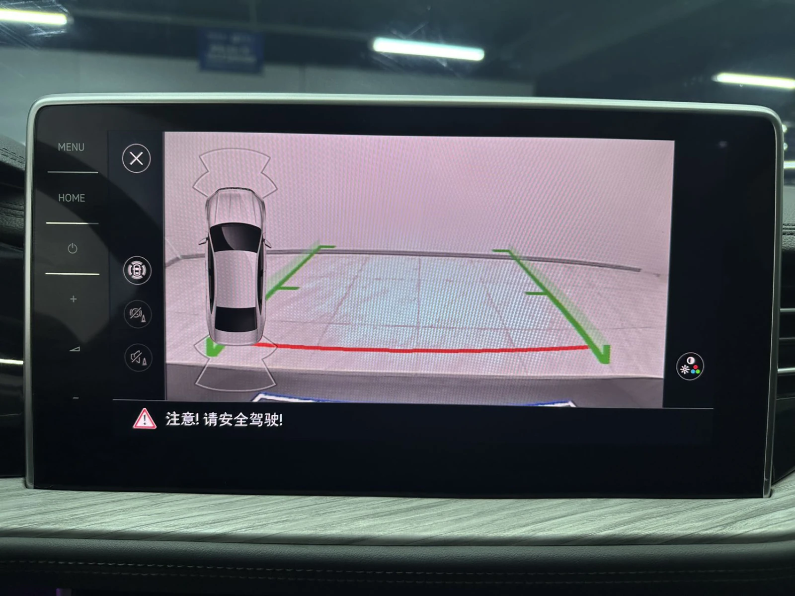 Volkswagen Sagitar, 2022г, передний привод, робот