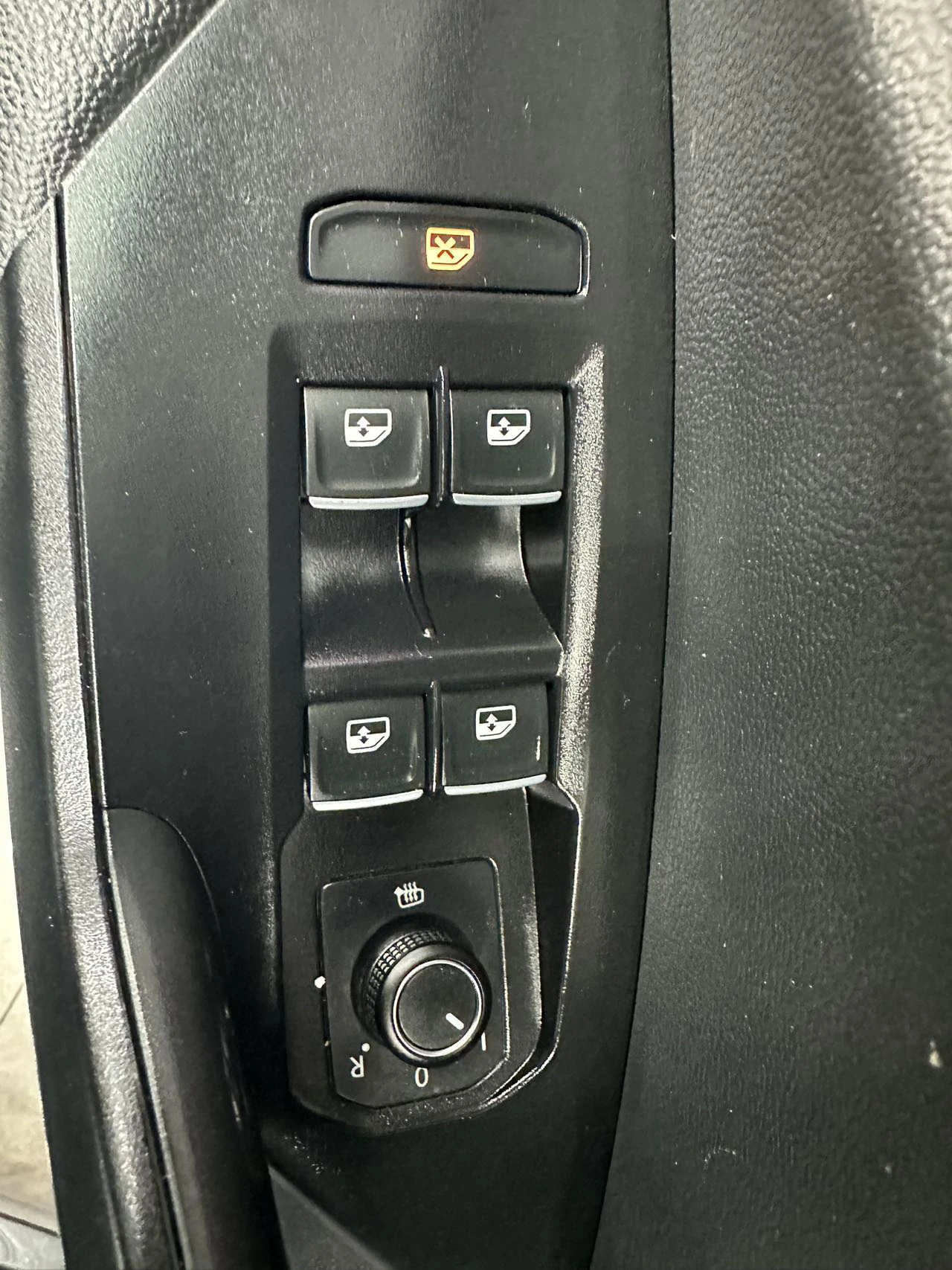 Volkswagen Sagitar, 2022г, передний привод, робот