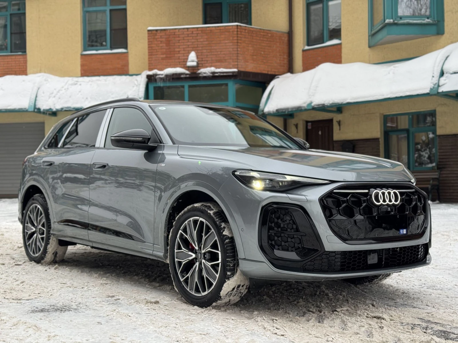 Audi Q5, 2025г., полный привод, робот
