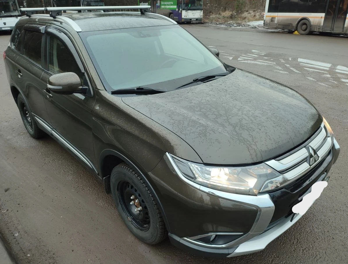 Mitsubishi Outlander, 2016г, полный привод, вариатор