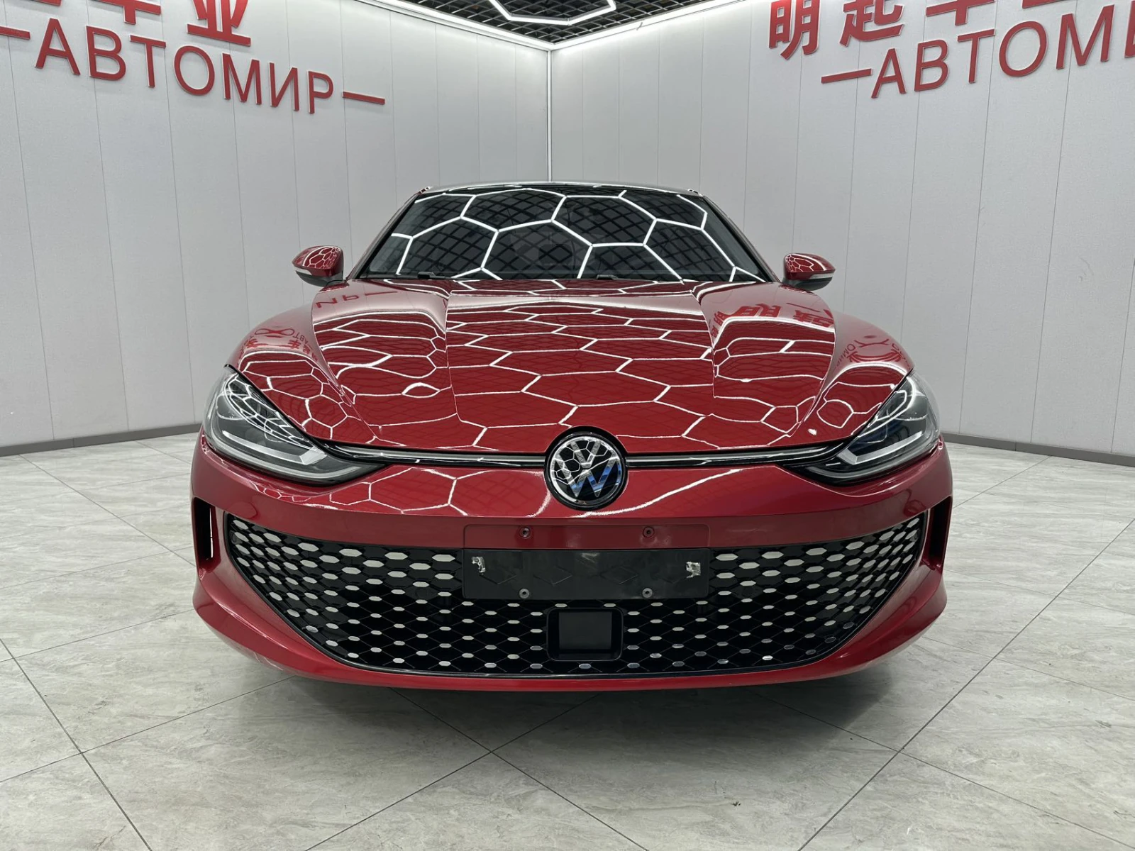 Volkswagen Lamando, 2023г., передний привод, робот