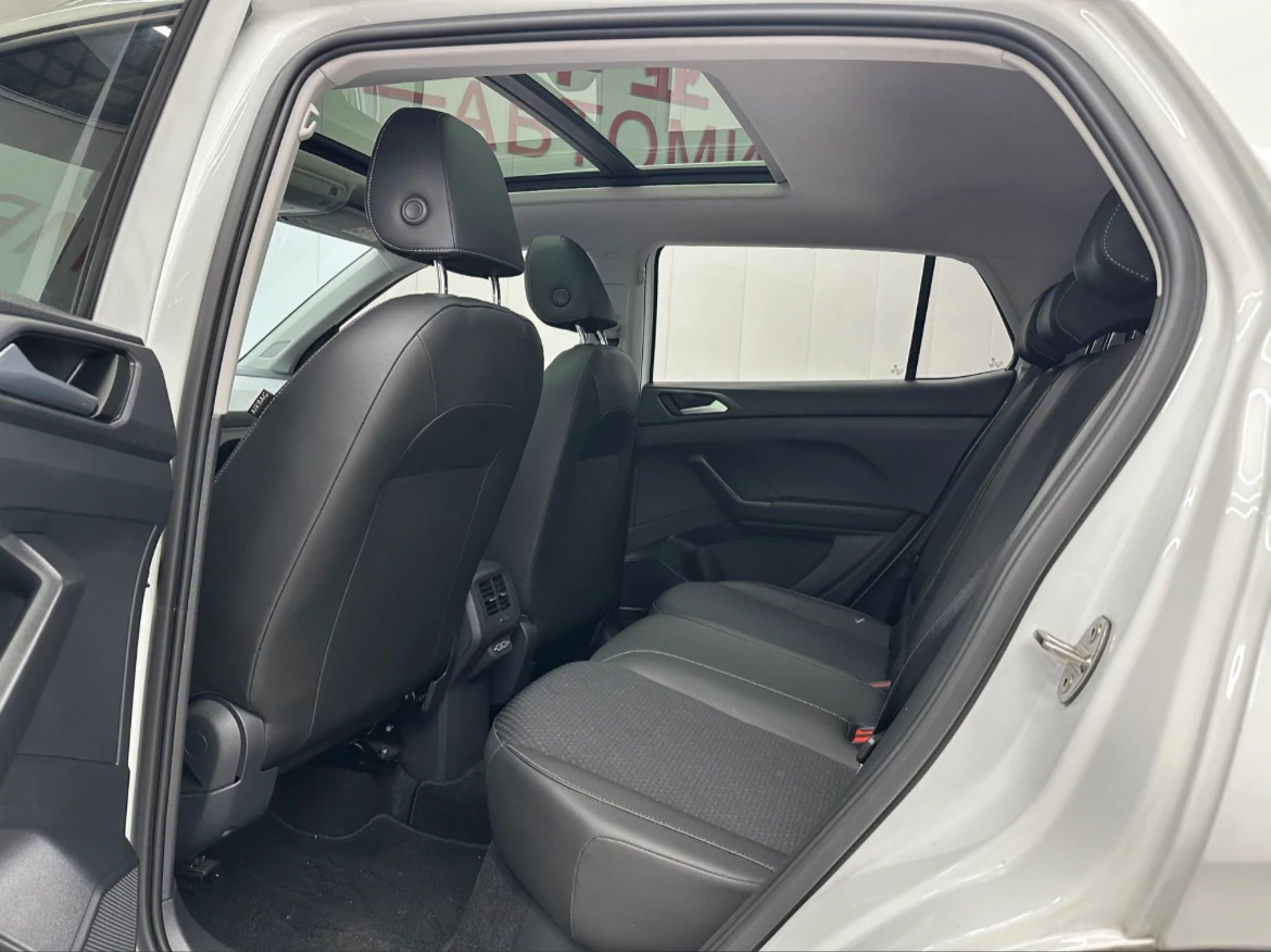 Volkswagen Tacqua, 2022г, передний привод, автомат