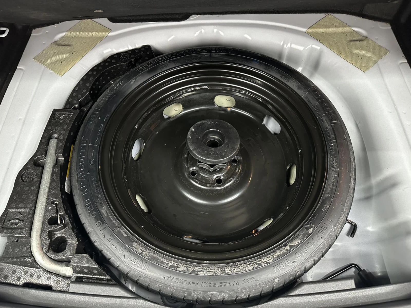 Volkswagen Tharu, 2021г, передний привод, робот