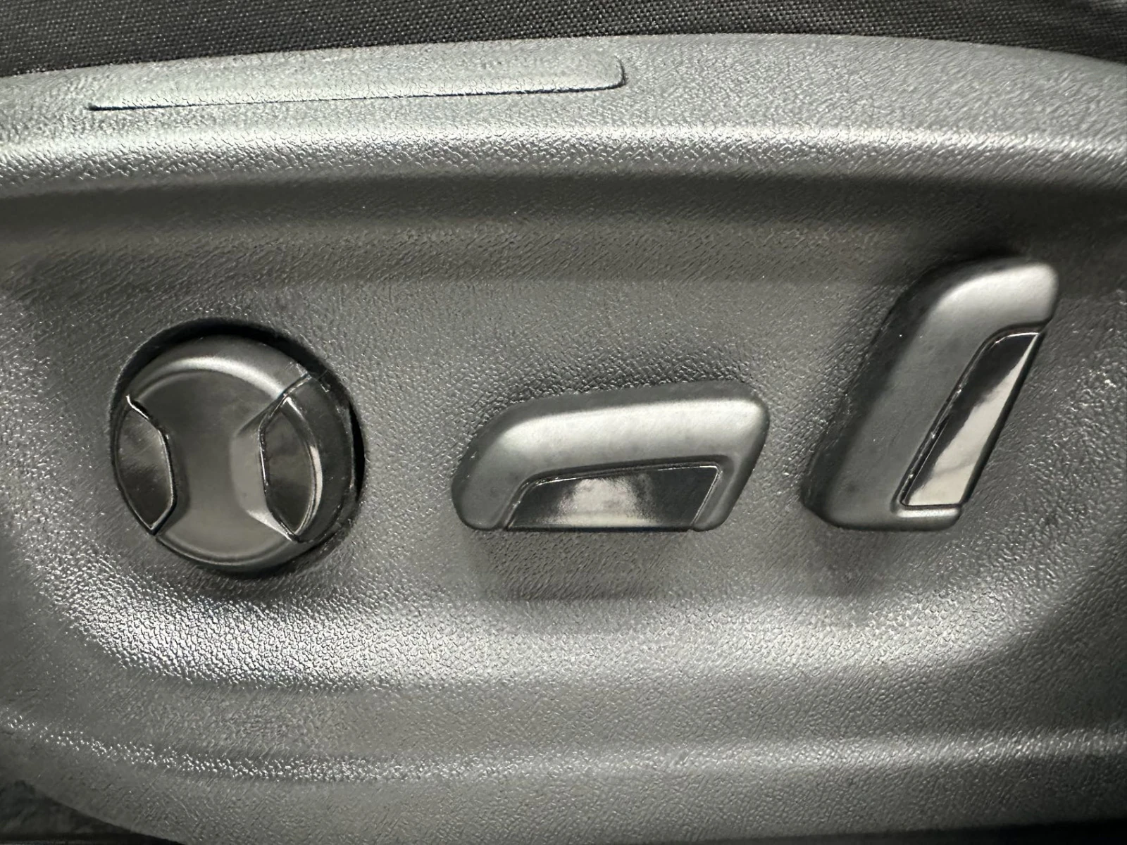 Volkswagen Tharu, 2021г, передний привод, робот