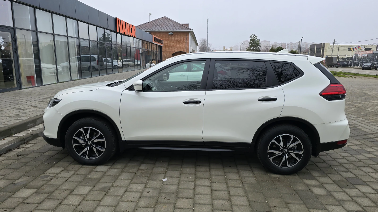 Nissan X-Trail, 2022г, передний привод, вариатор