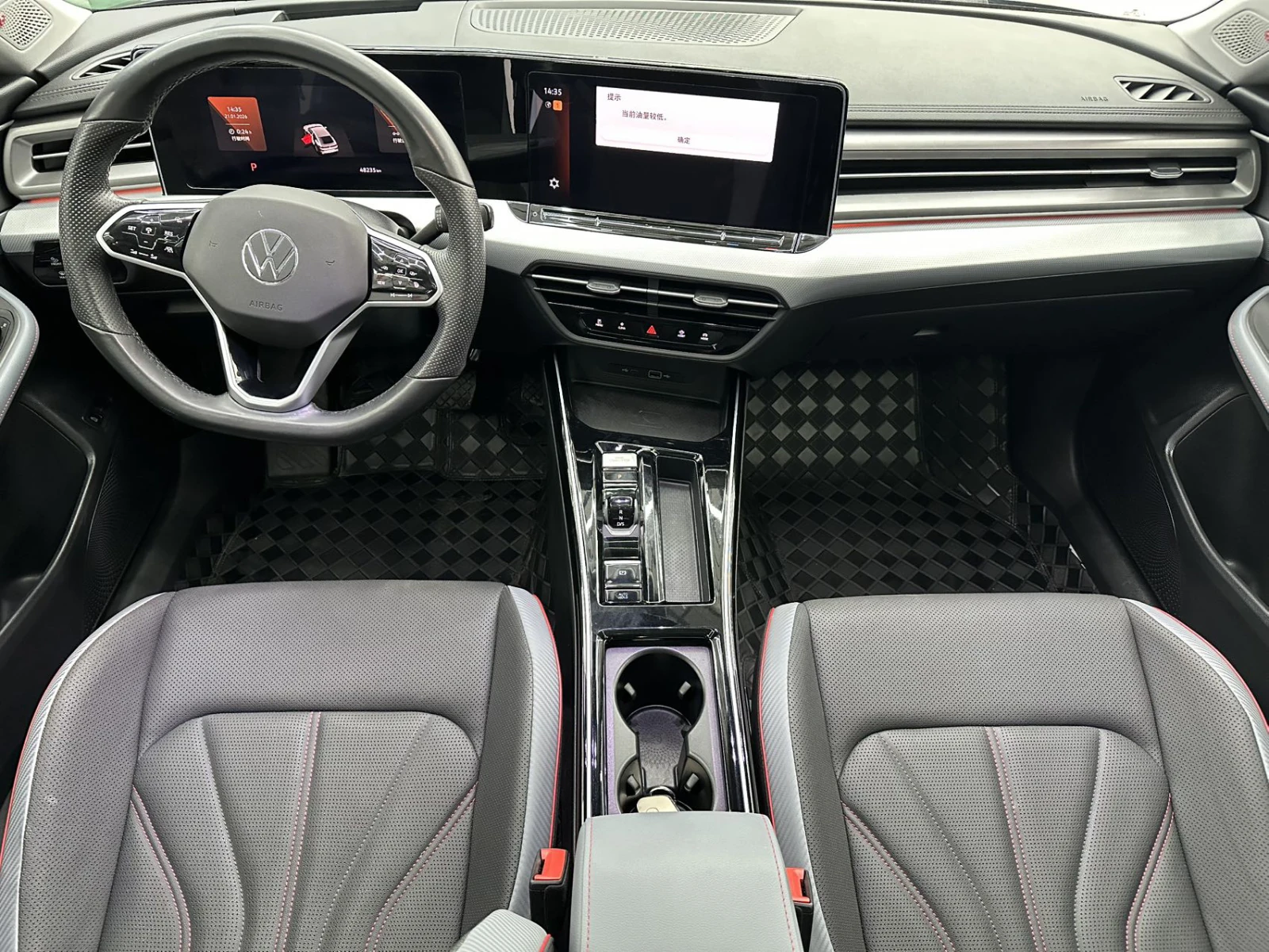 Volkswagen Lamando, 2022г, передний привод, робот