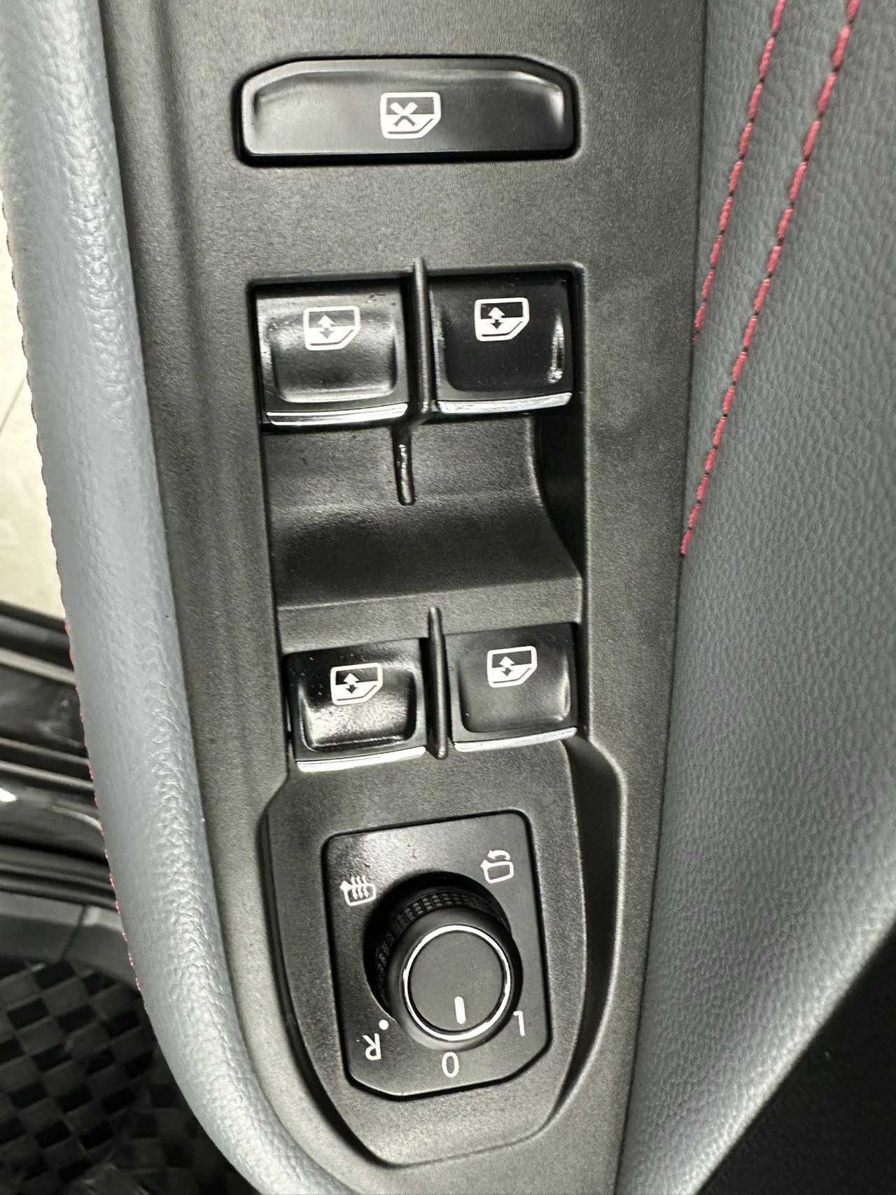 Volkswagen Lamando, 2022г, передний привод, робот