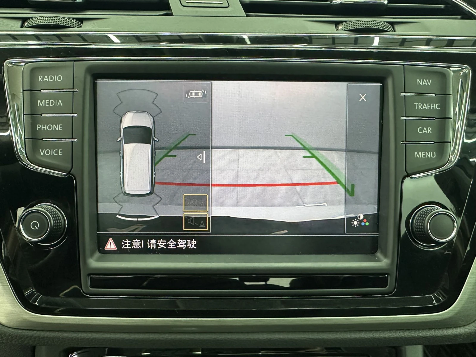 Volkswagen Touran, 2021г, передний привод, робот