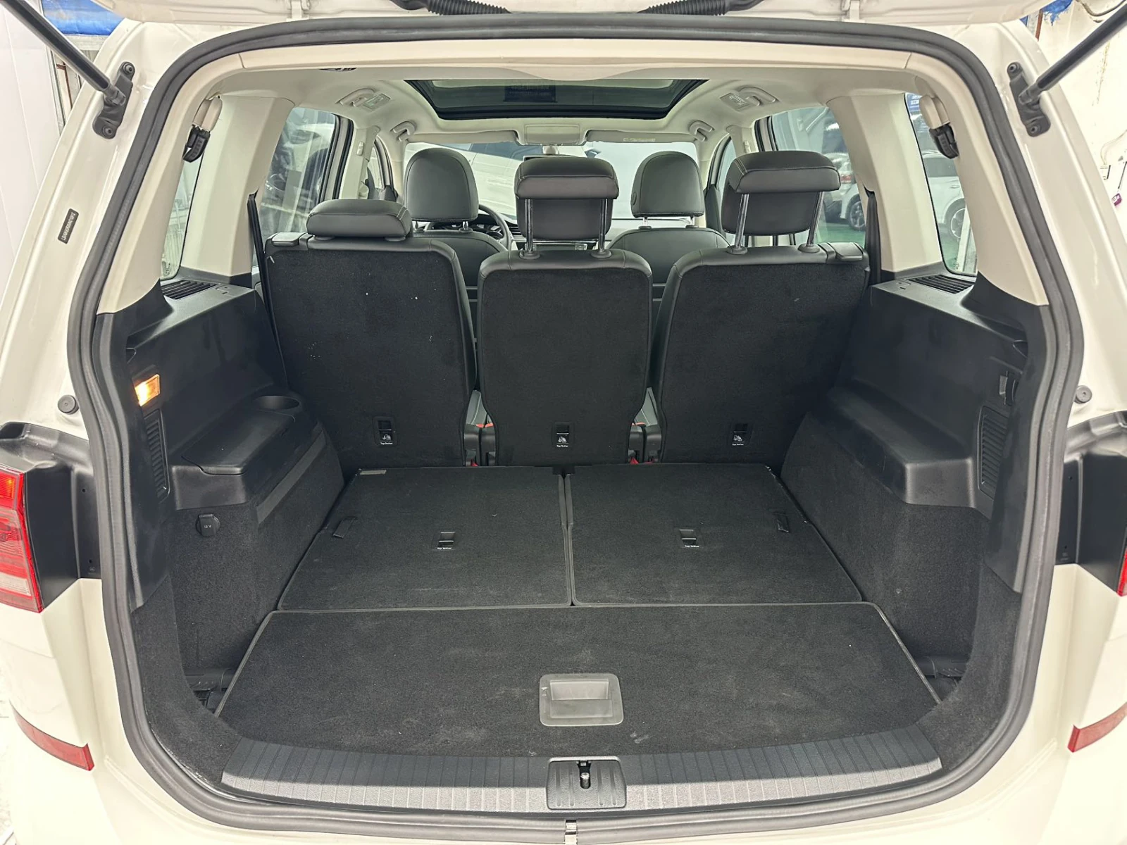 Volkswagen Touran, 2021г, передний привод, робот