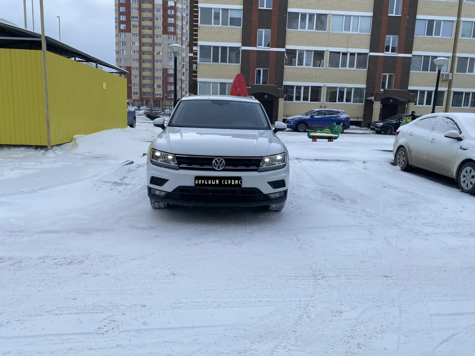 Volkswagen Tiguan, 2017г, передний привод, робот