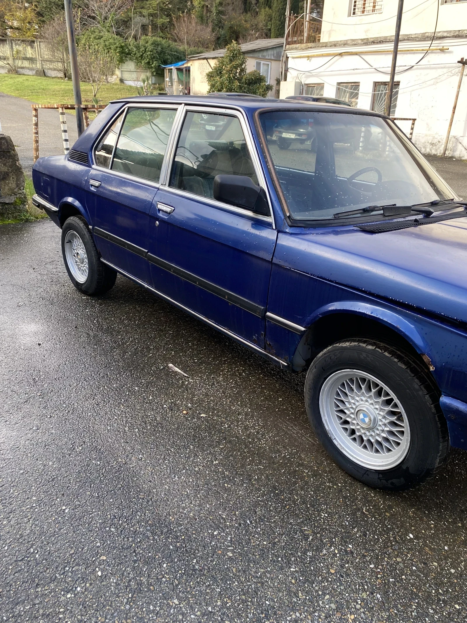 BMW 5 серии, 1981г, задний привод, механика