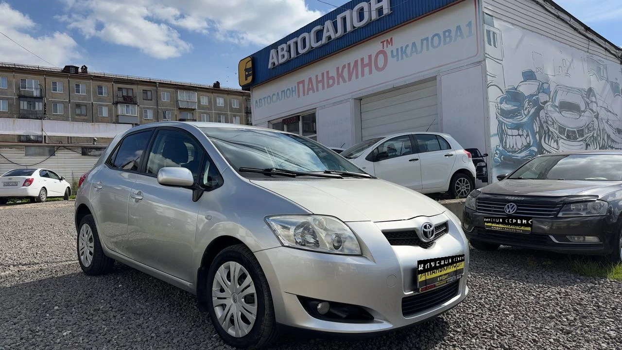 Toyota Auris, 2007г., передний привод, механика