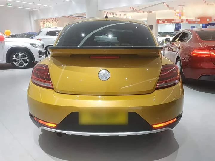 Volkswagen Beetle, 2017г, передний привод, робот