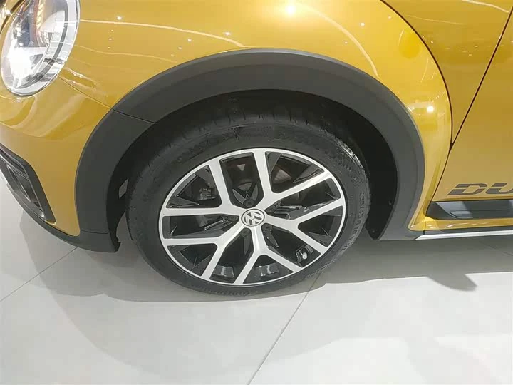 Volkswagen Beetle, 2017г, передний привод, робот