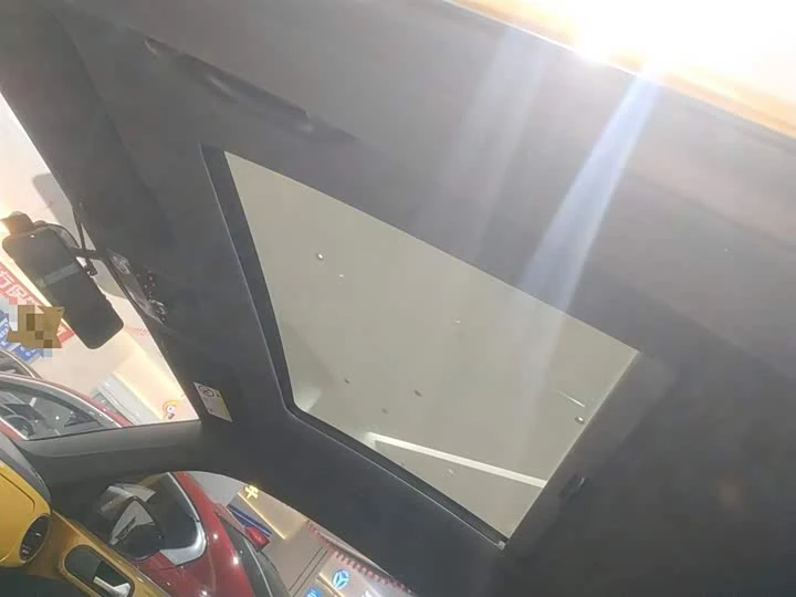 Volkswagen Beetle, 2017г, передний привод, робот