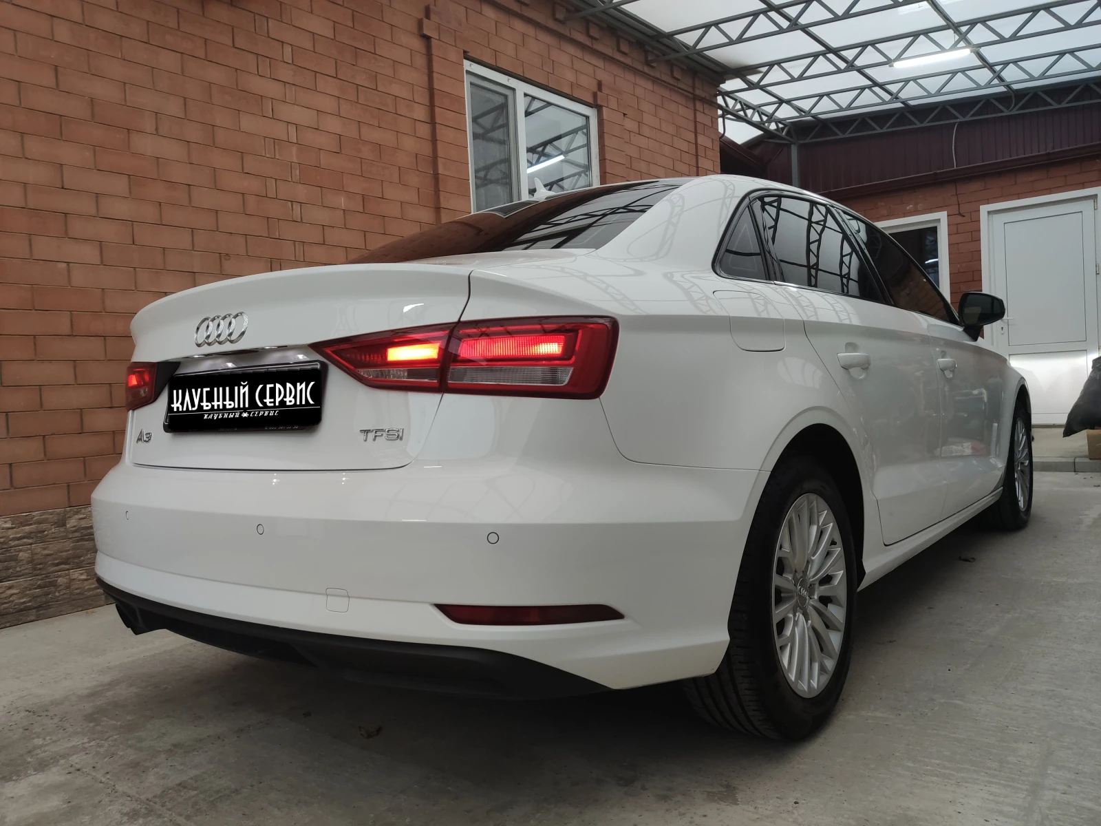 Audi A3, 2018г, передний привод, робот