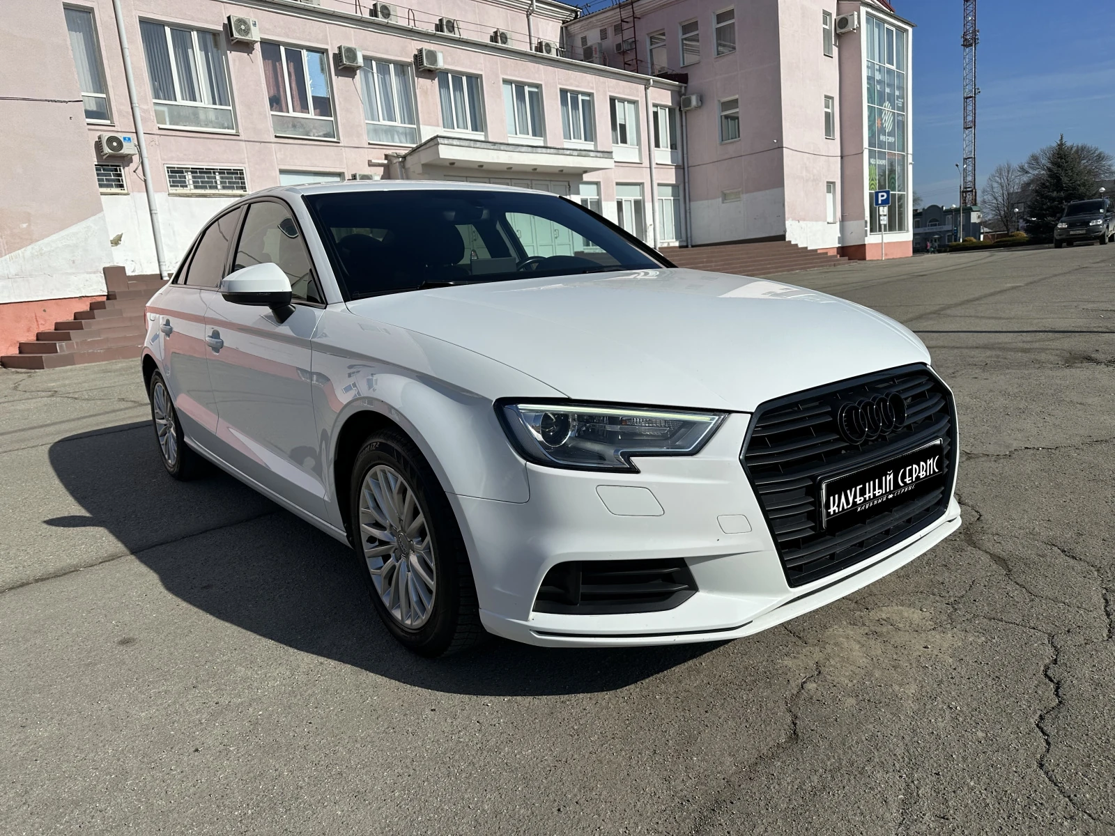 Audi A3, 2018г, передний привод, робот
