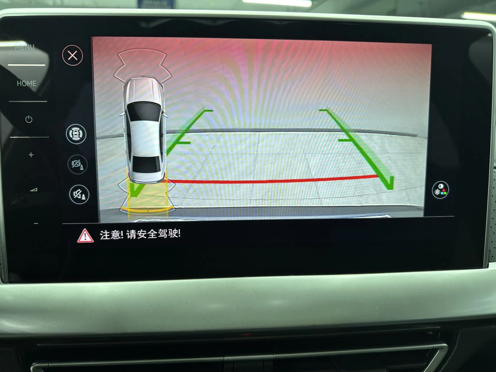 Volkswagen Lavida, 2022г, передний привод, робот