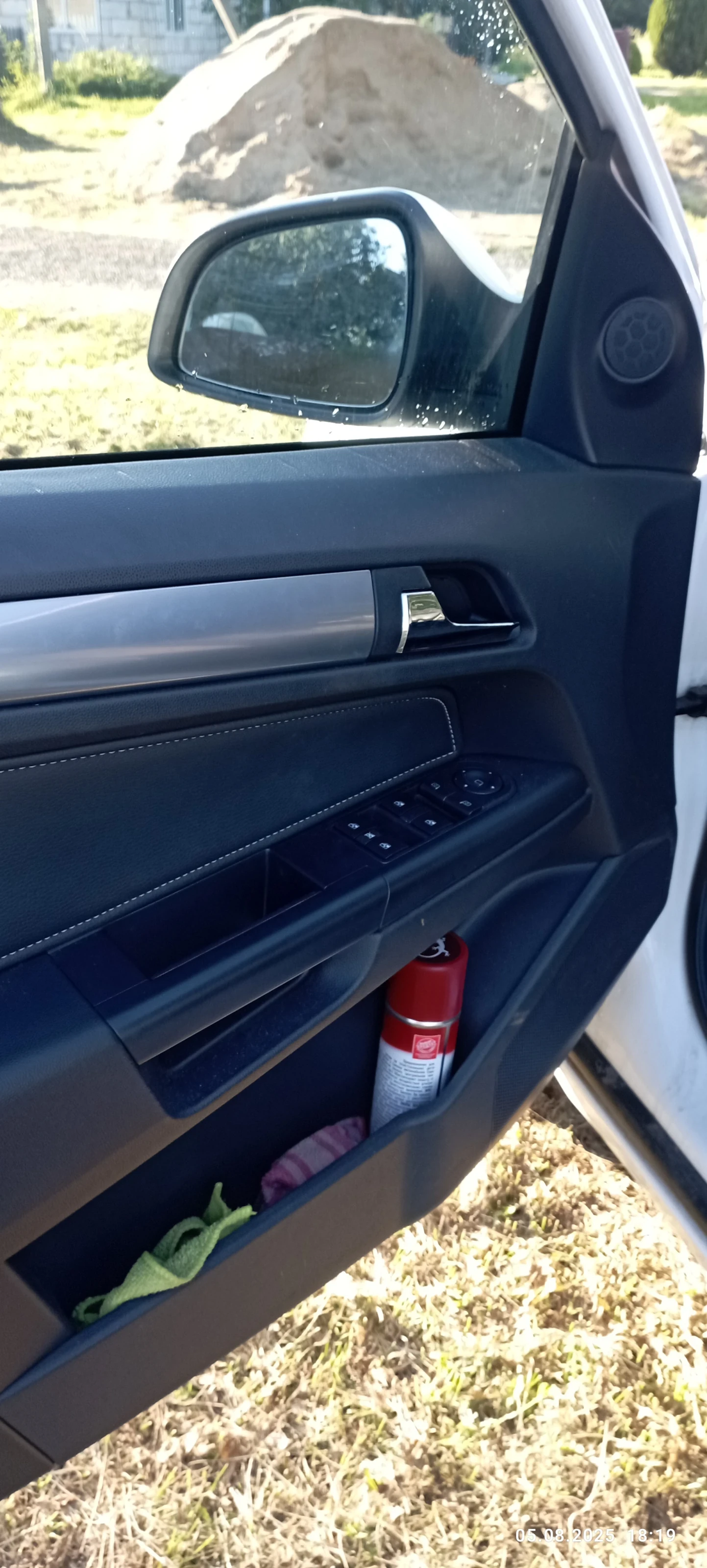 Opel Astra, 2012г, передний привод, механика