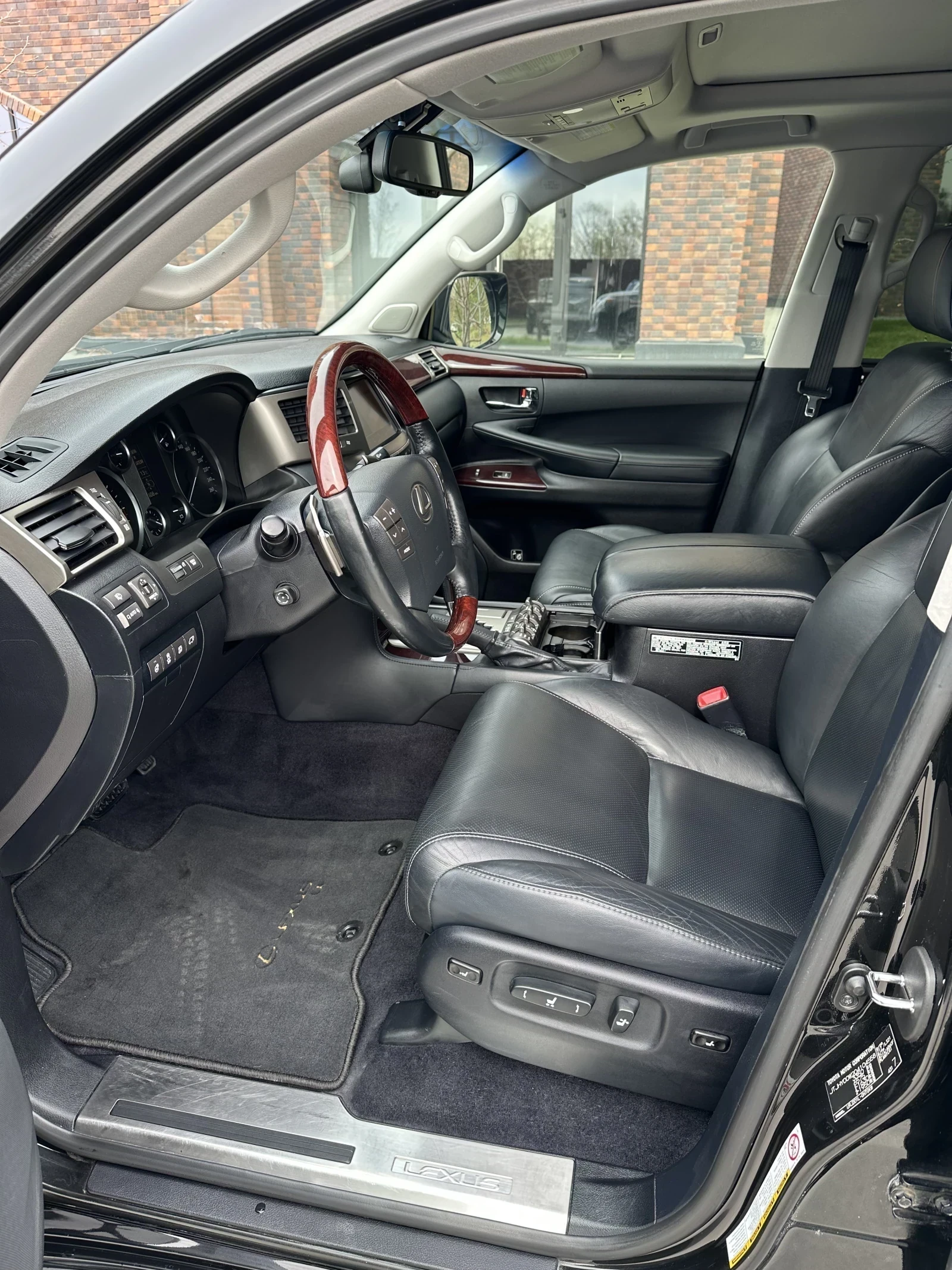 Lexus LX, 2012г, полный привод, автомат