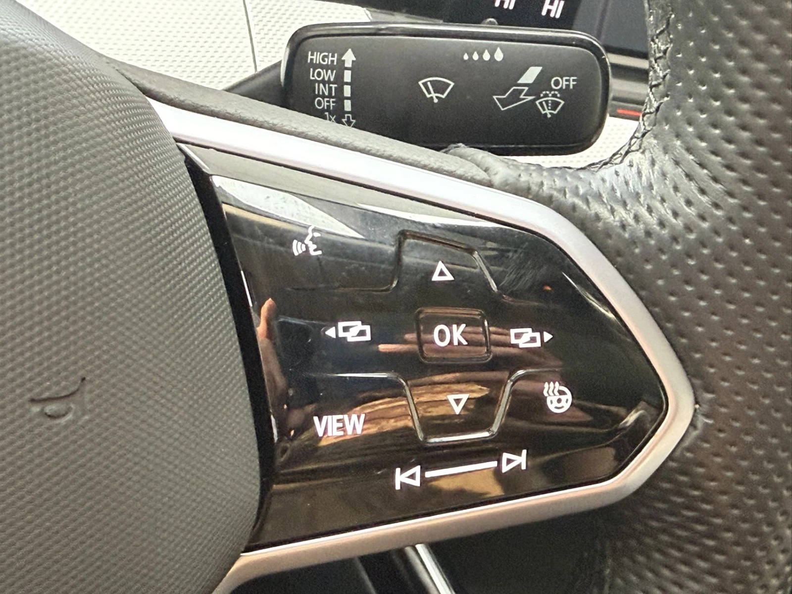 Volkswagen Lamando, 2022г, передний привод, робот