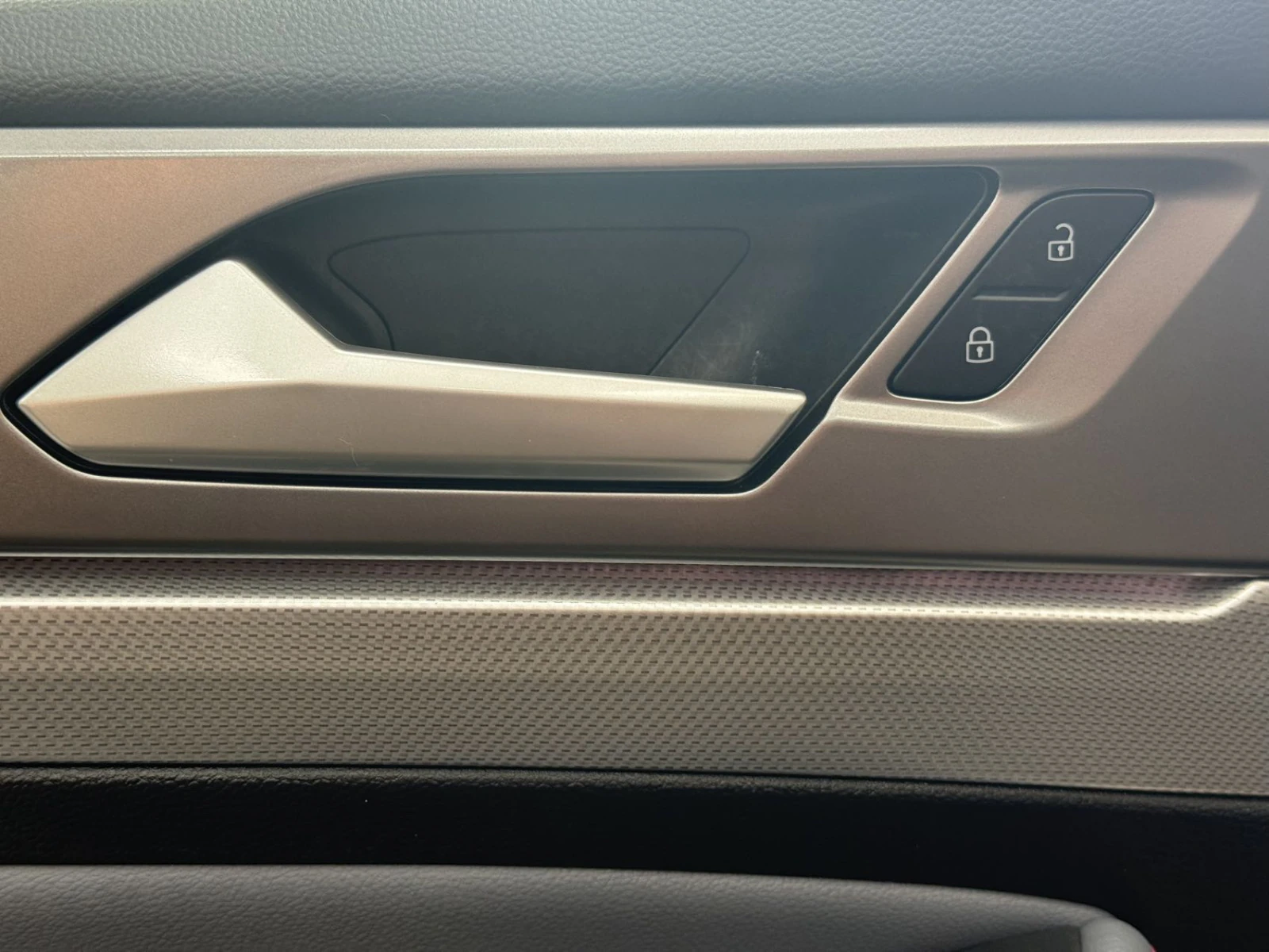 Volkswagen Lamando, 2022г, передний привод, робот