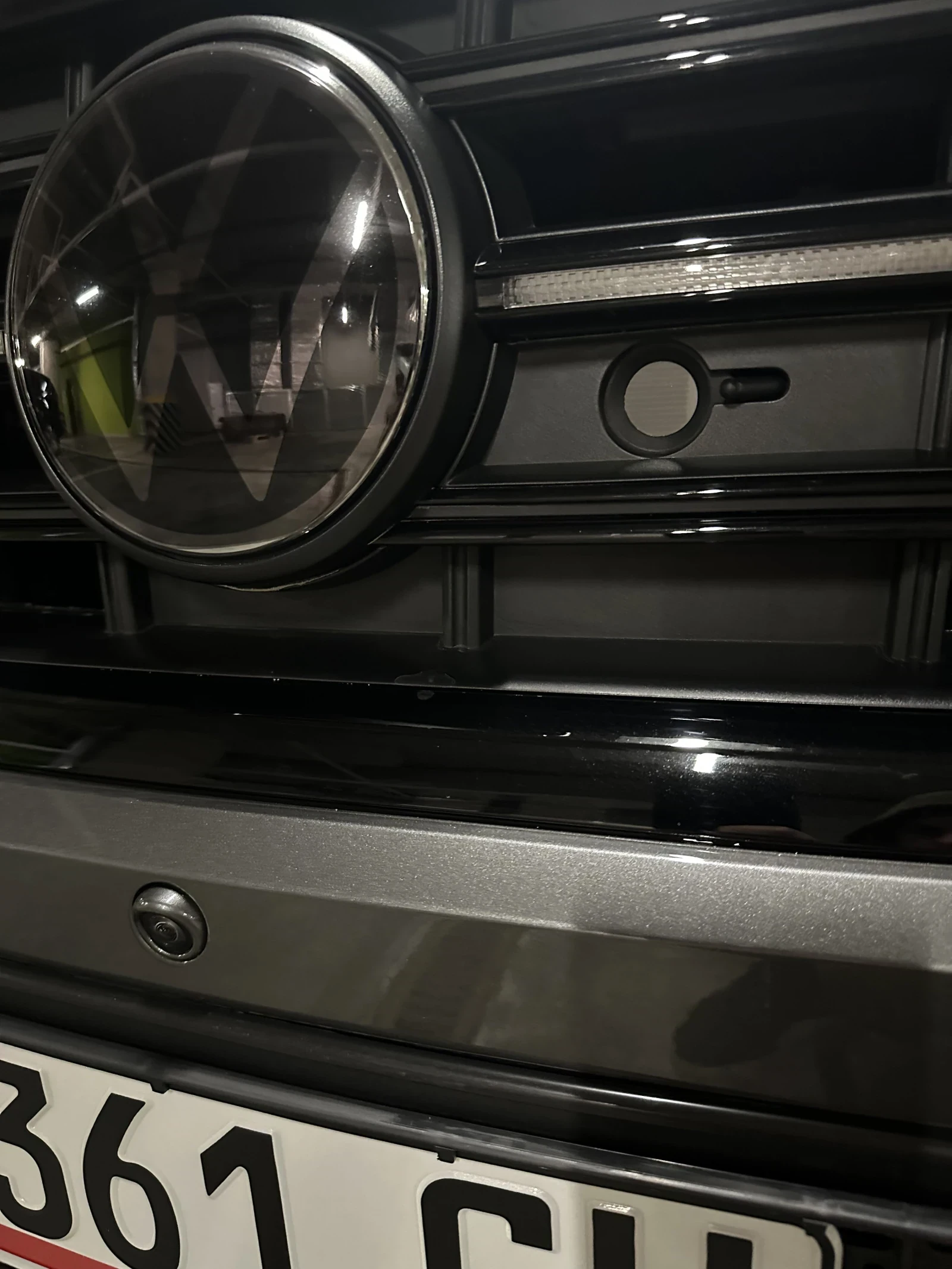 Volkswagen Touareg, 2024г, полный привод, автомат