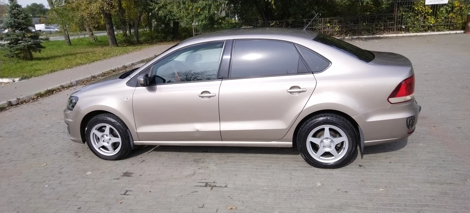 Volkswagen Polo, 2016г, передний привод, механика