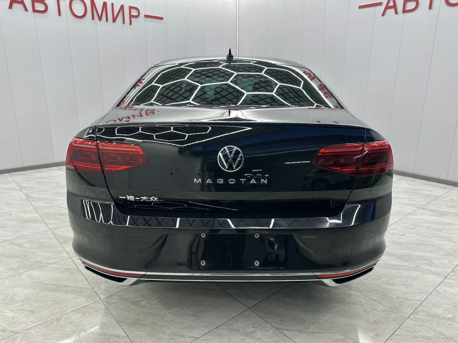 Volkswagen Magotan, 2022г, передний привод, робот