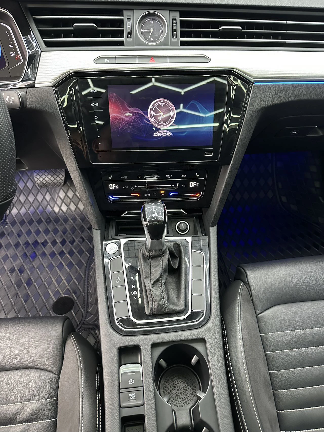 Volkswagen Magotan, 2022г, передний привод, робот