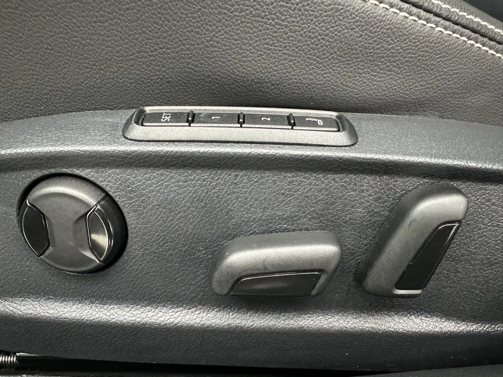 Volkswagen Magotan, 2022г, передний привод, робот