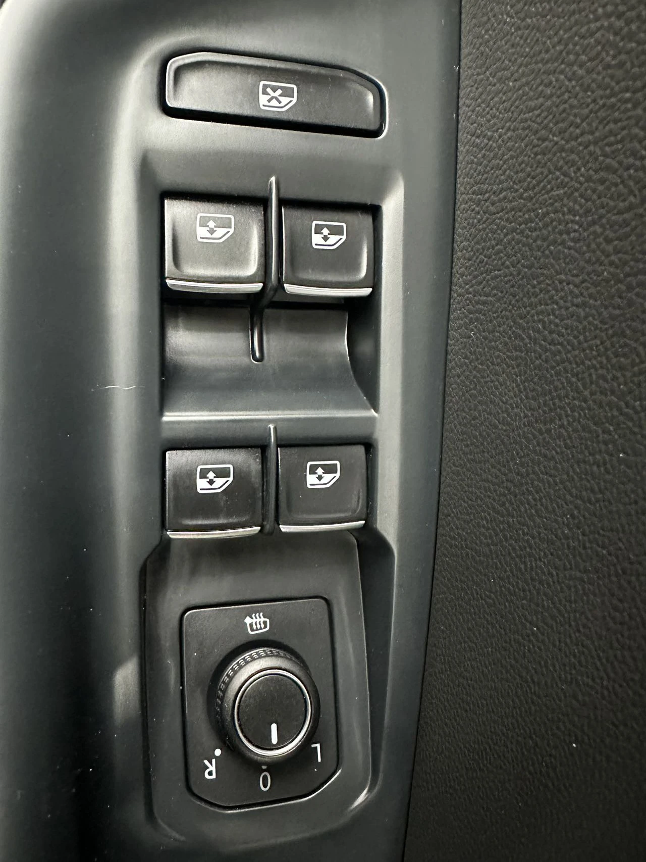 Volkswagen Magotan, 2022г, передний привод, робот