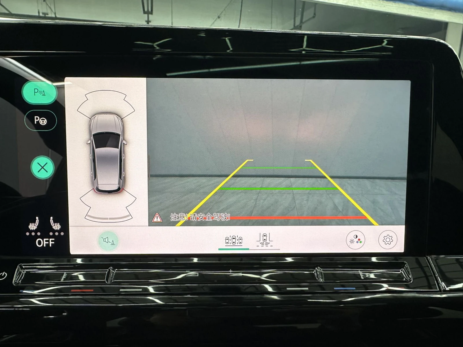 Volkswagen Golf, 2023г, передний привод, робот