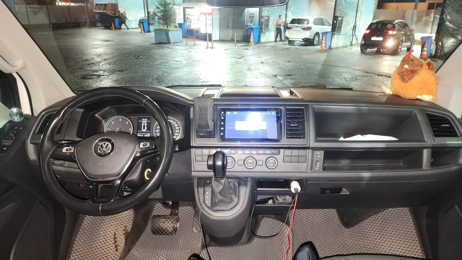 Volkswagen Caravelle, 2018г, передний привод, робот