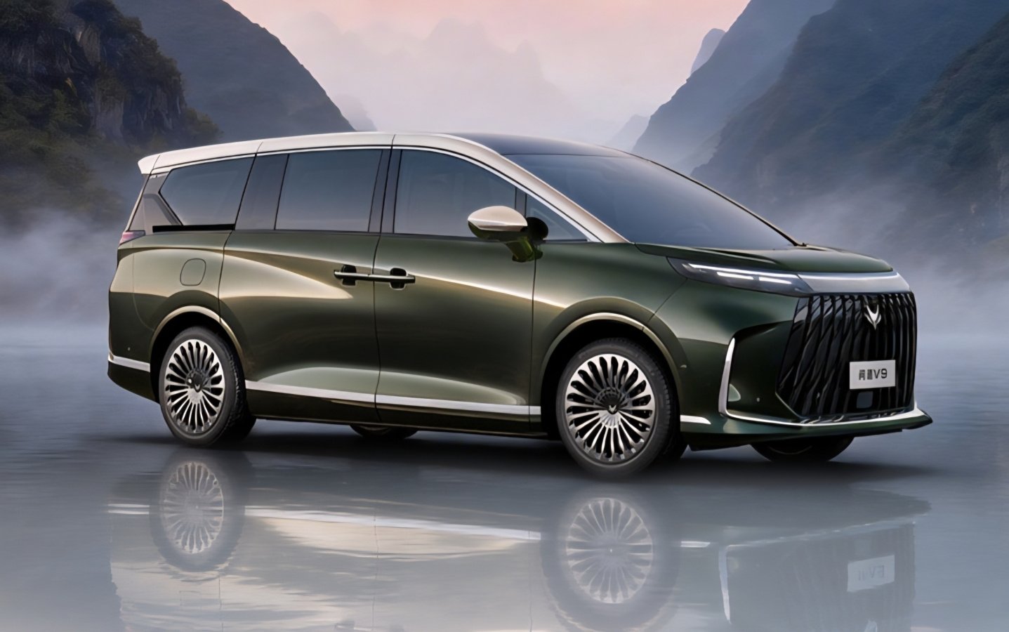 BAIC представил флагманский минивэн Qiang V9