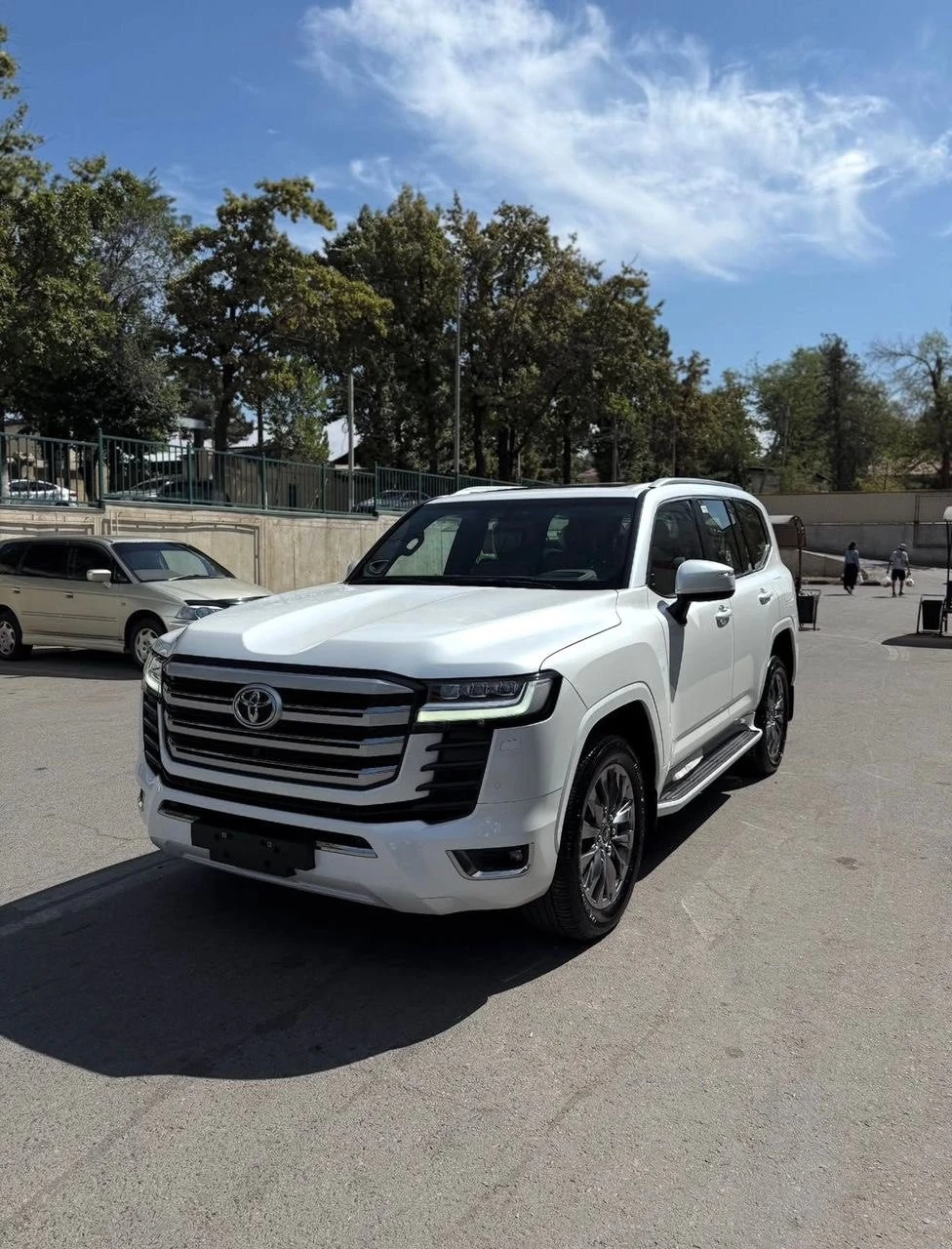 Toyota Land Cruiser, 2025г, полный привод, автомат