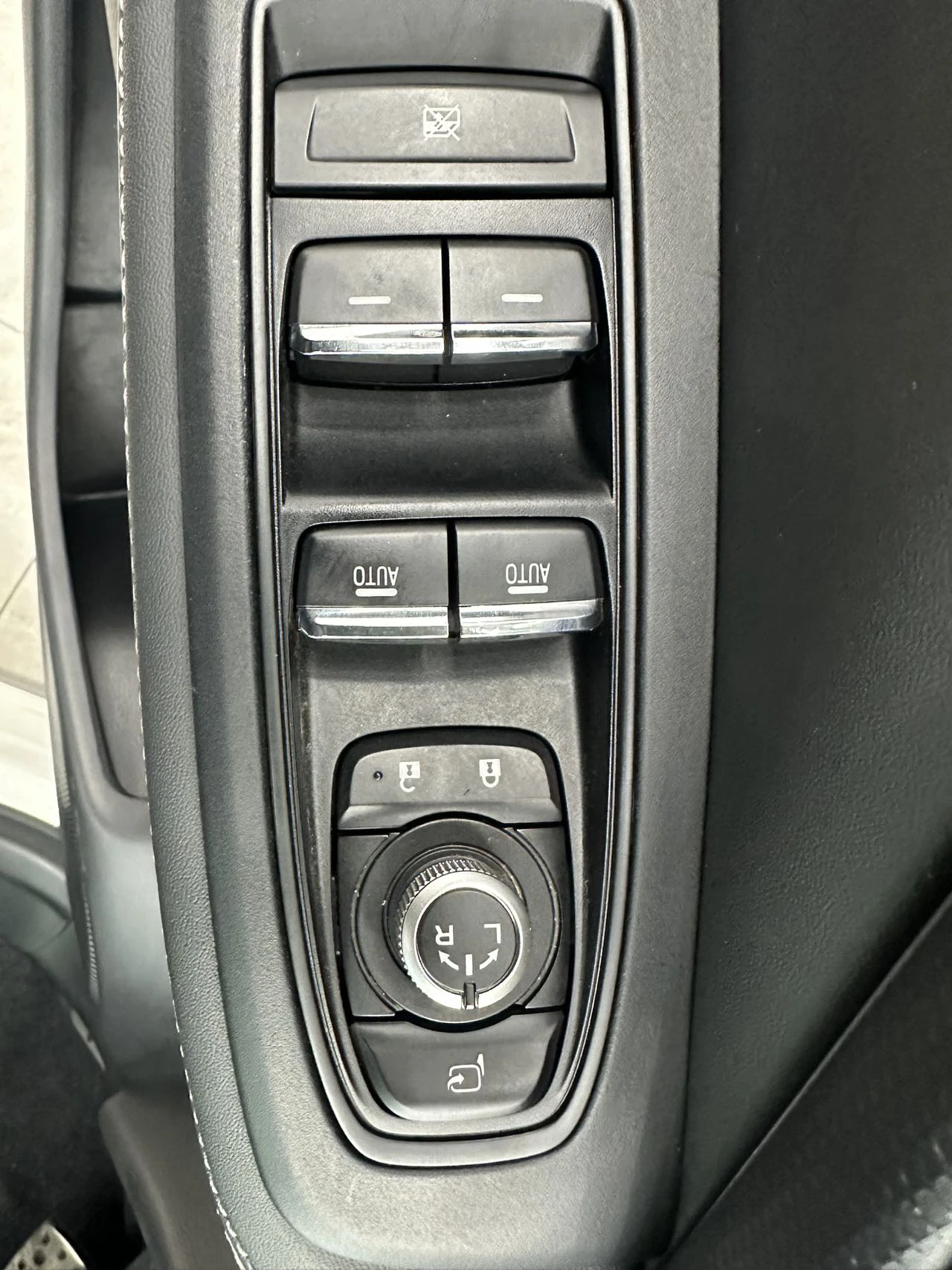 Subaru Forester, 2022г, полный привод, вариатор