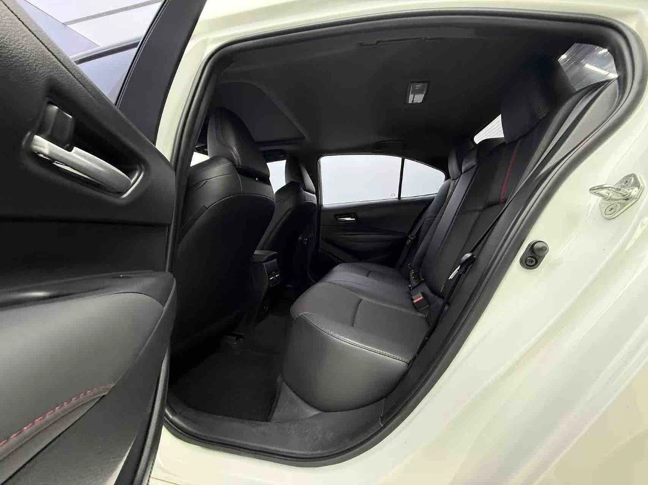 Toyota Levin, 2022г, передний привод, вариатор