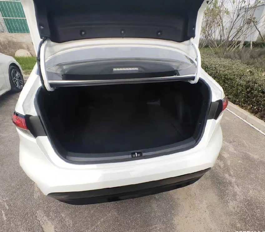 Toyota Levin, 2023г, передний привод, вариатор