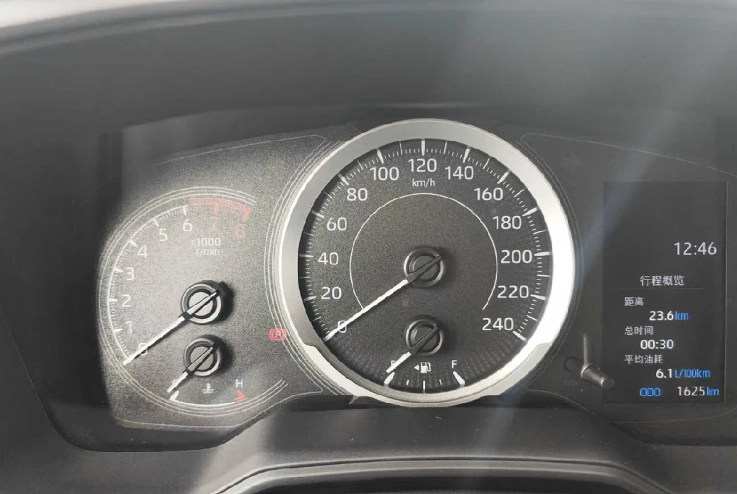 Toyota Levin, 2023г, передний привод, вариатор