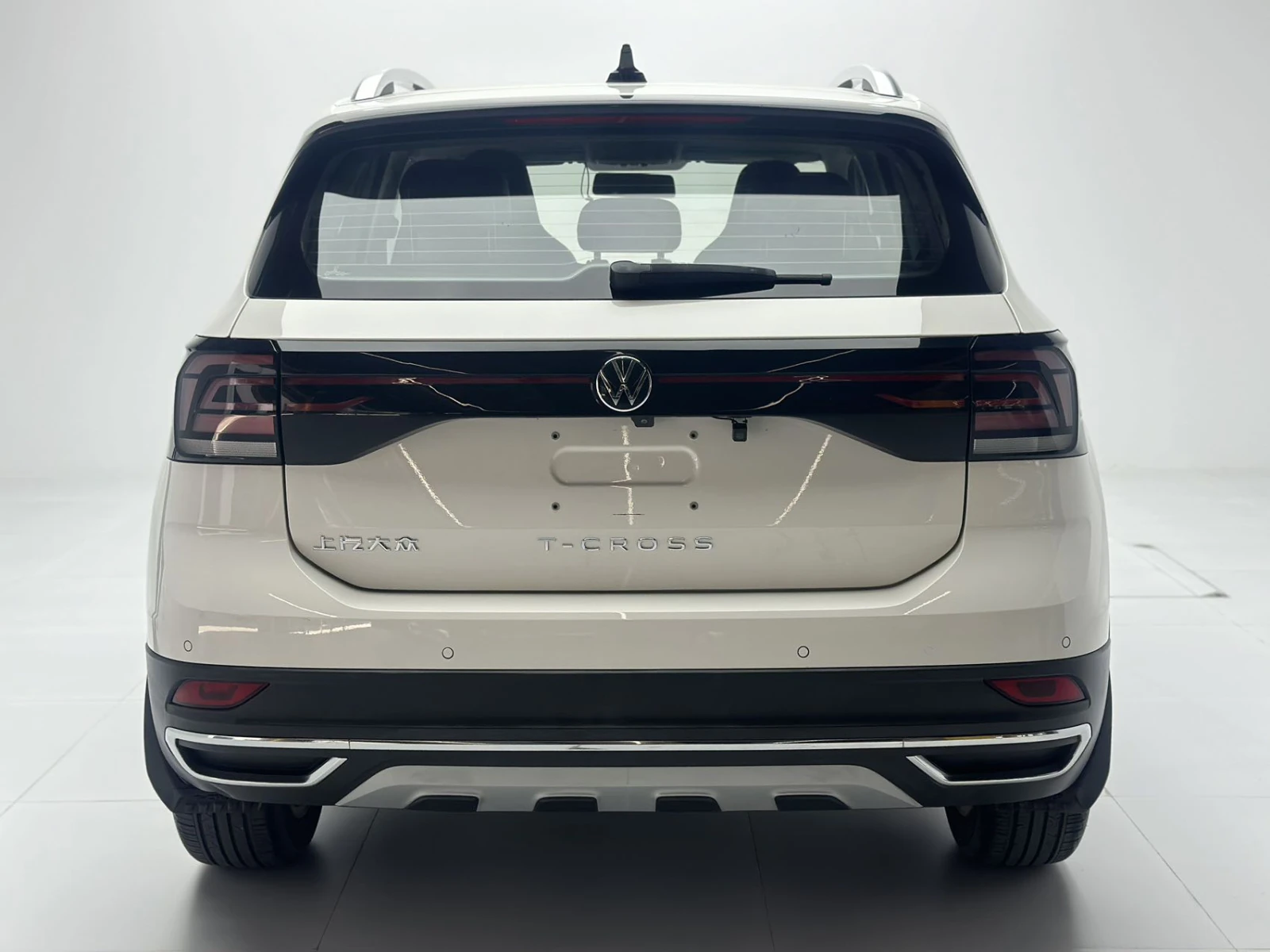 Volkswagen T-Cross, 2022г, передний привод, автомат