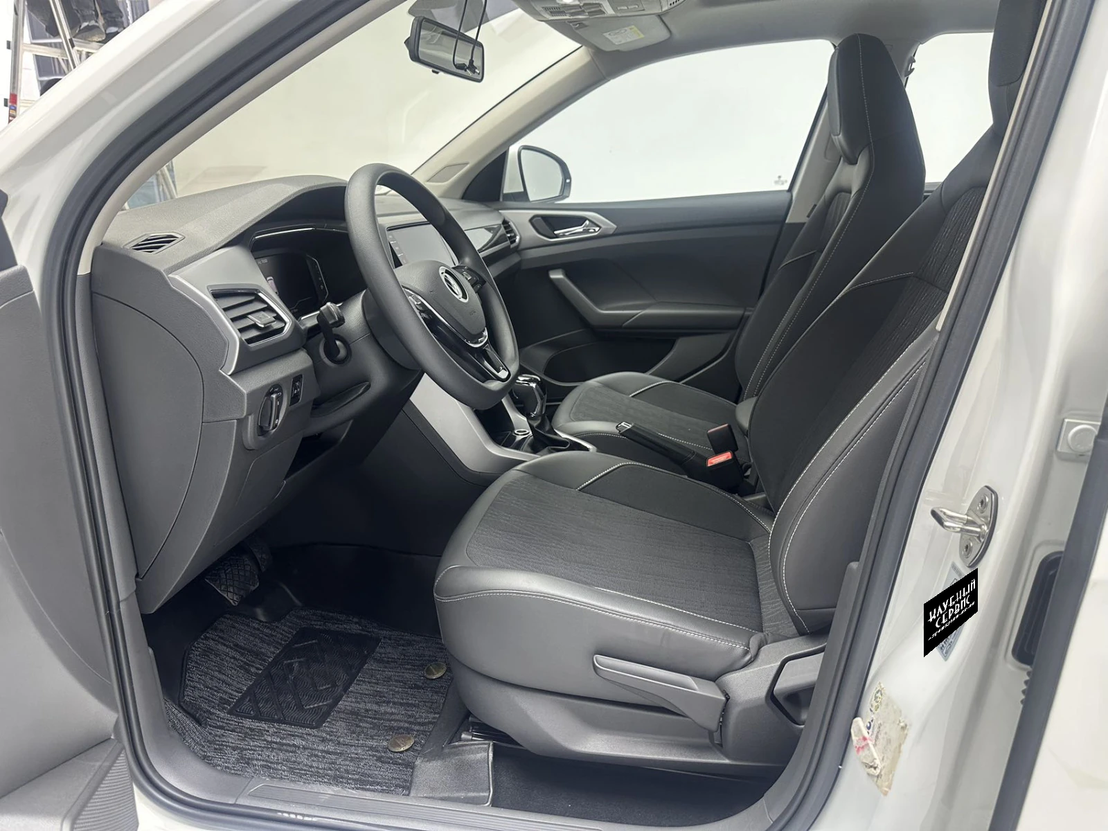 Volkswagen T-Cross, 2022г, передний привод, автомат