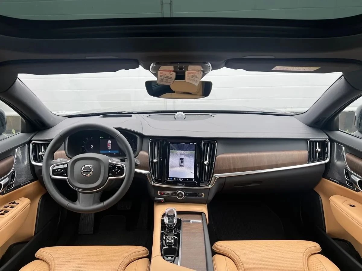 Volvo V90 Cross Country, 2024г, полный привод, автомат